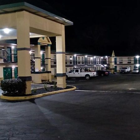 Motel Super 8 By Wyndham Columbia Exterior foto