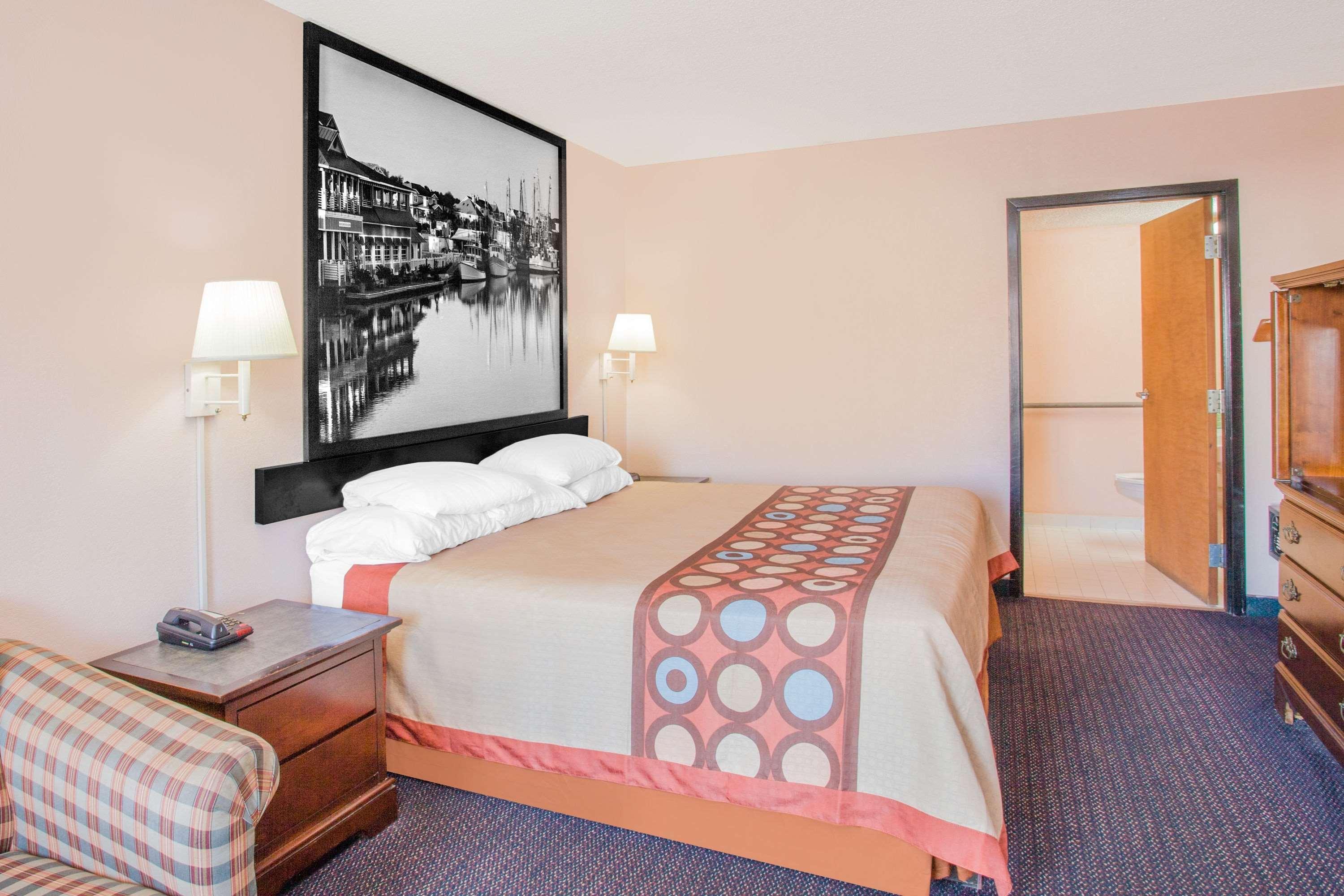 Motel Super 8 By Wyndham Columbia Exterior foto